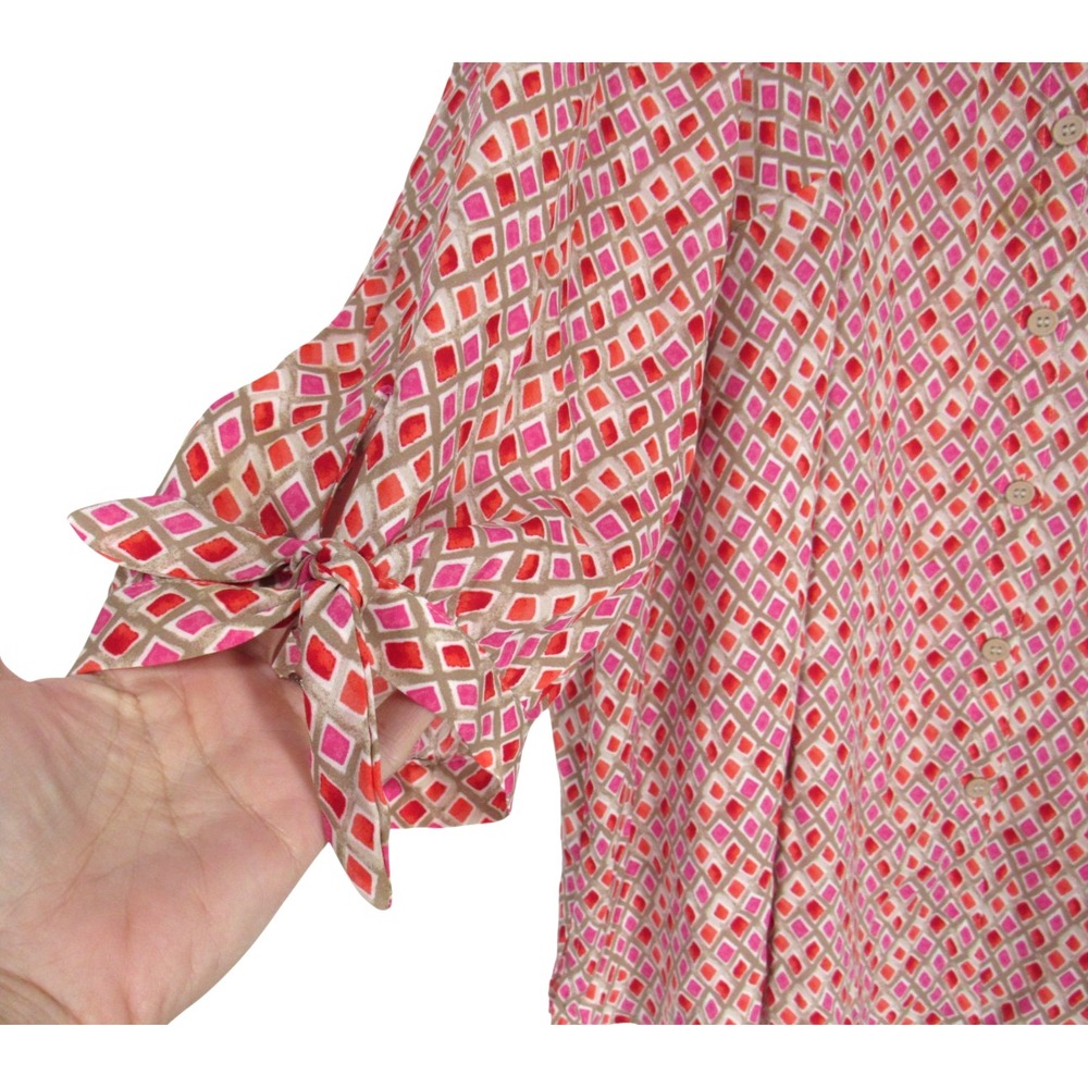 CATHERINES Georgette RED/PINK GEOMETRIC Button-Up TIE CUFF Blouse/Tunic Top 3X - Picture 3 of 5